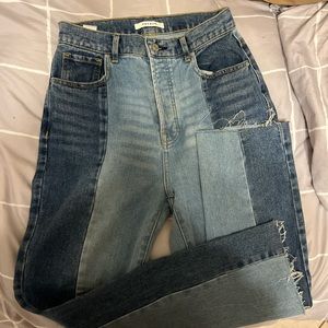 never worn size 27 pacsun jeans high rise. Super cute and trendy!!